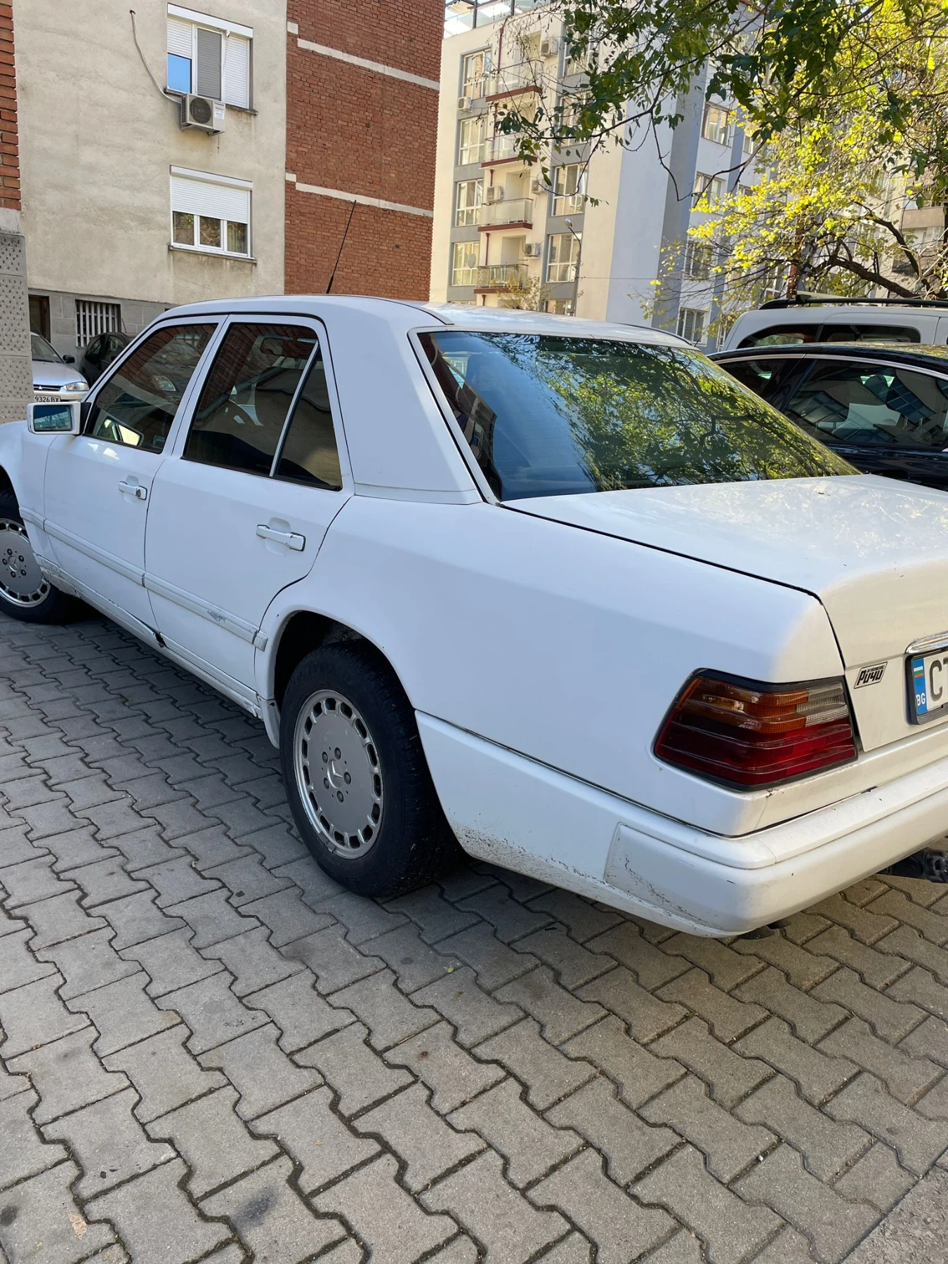 Mercedes-Benz 124  - изображение 5