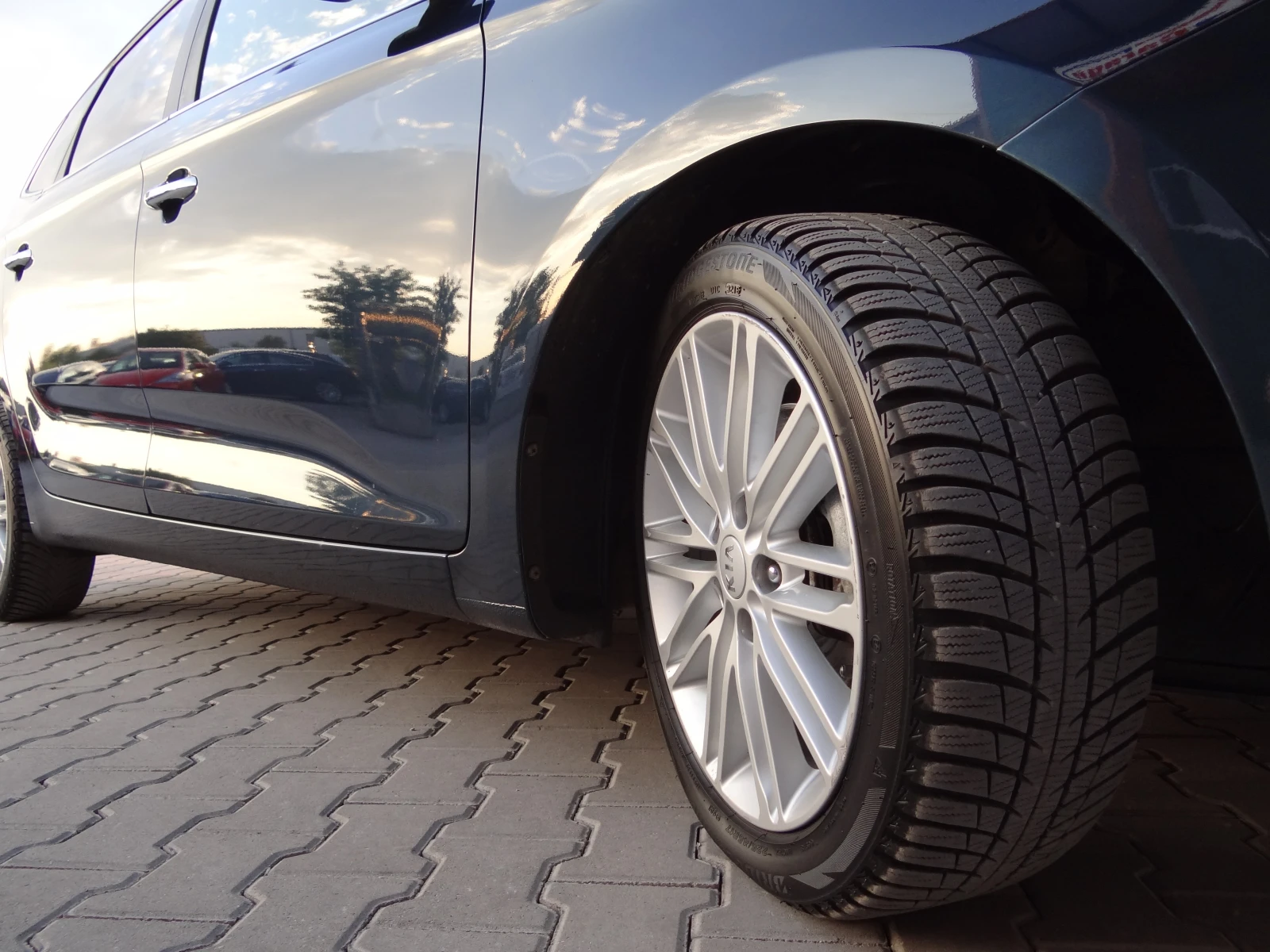 Kia Carens 1.7-crdi /Navi/Camera/Keyless/Led/7-/Euro-6B/ | Mobile.bg   17