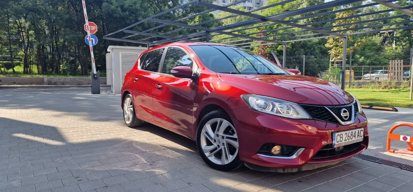 Nissan Pulsar  1.2 CVT N-Connecta Четири цилиндров - изображение 3