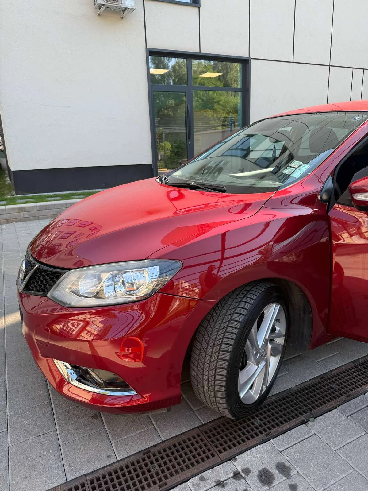 Nissan Pulsar  1.2 CVT N-Connecta Четири цилиндров - изображение 5
