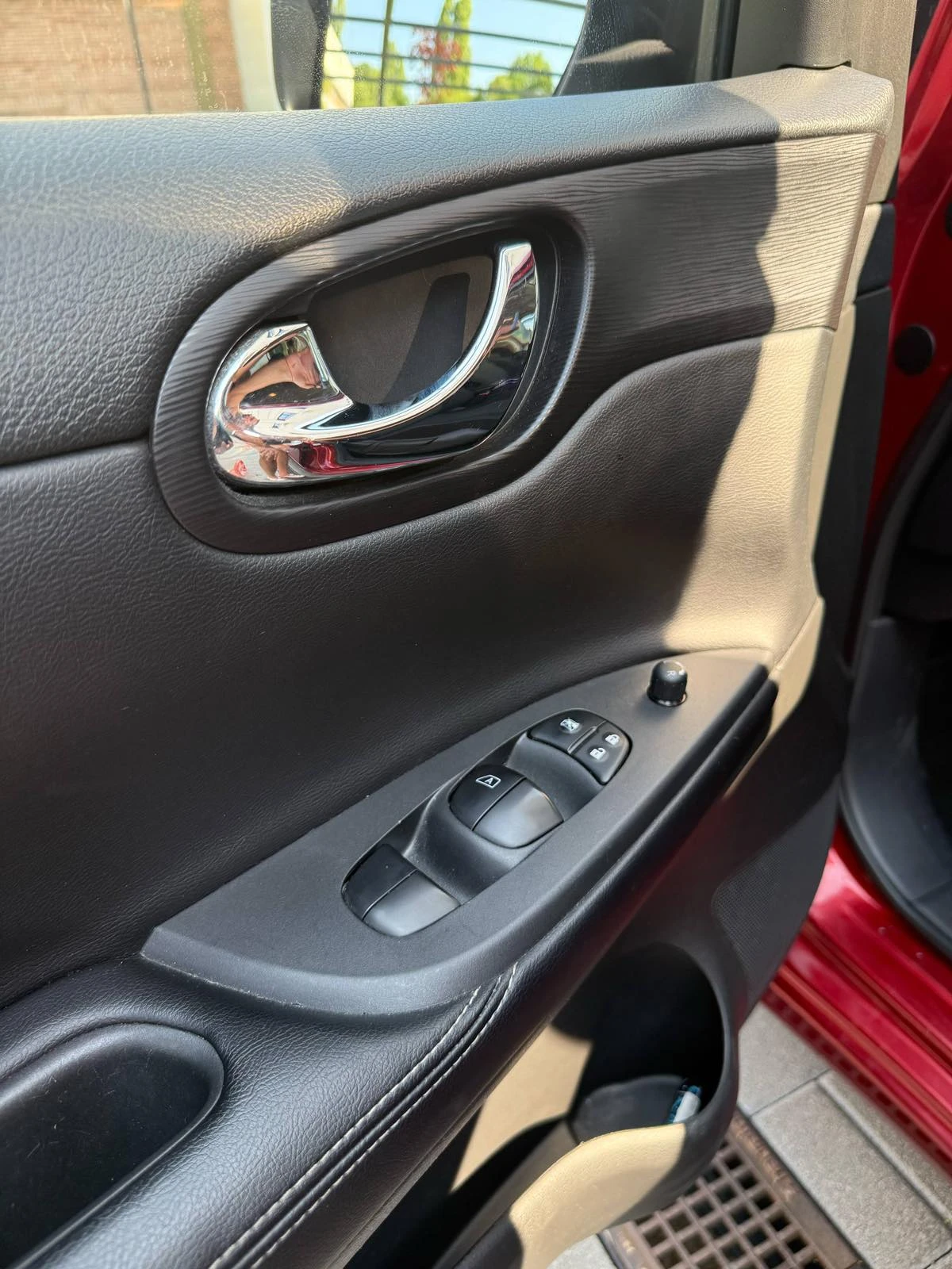 Nissan Pulsar  1.2 CVT N-Connecta Четири цилиндров | Mobile.bg — изображение 11