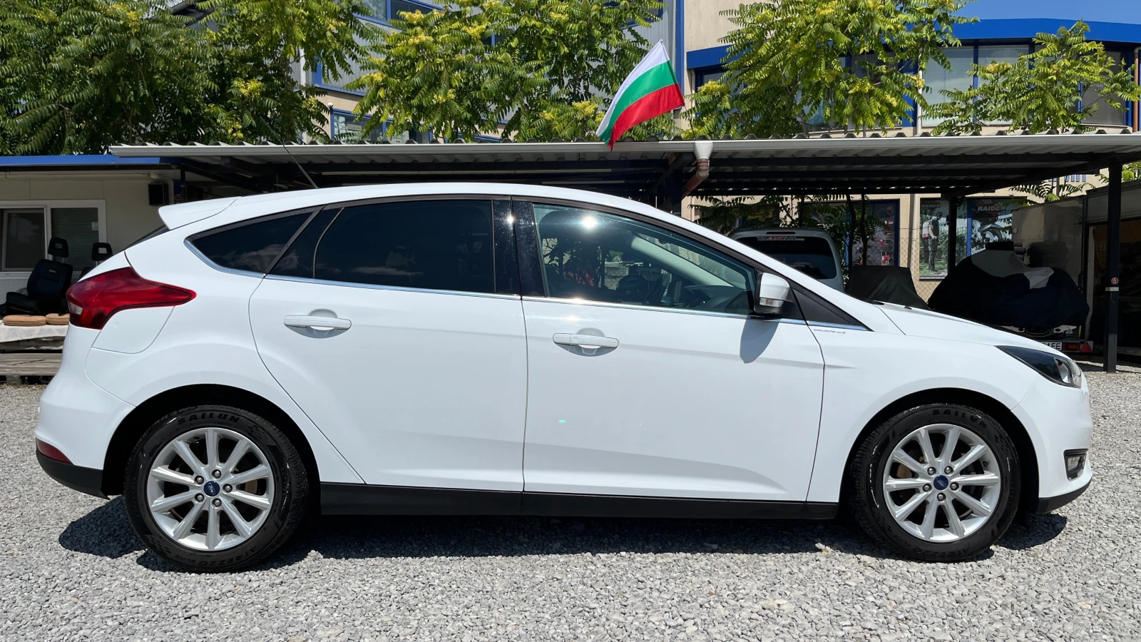 Ford Focus 1, 0 TITANIUM+  - изображение 5
