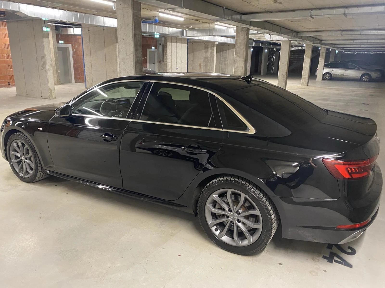 Audi A4 QUATTRO S-LINE - изображение 3