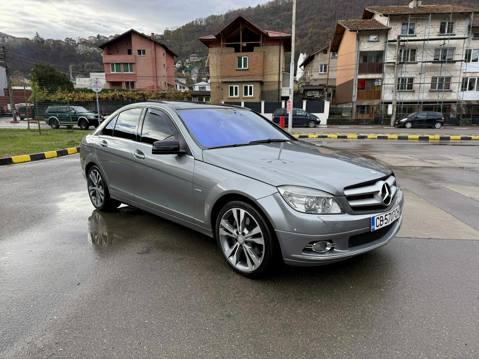 Mercedes-Benz C 320 Напълно обслужена!!! - изображение 2