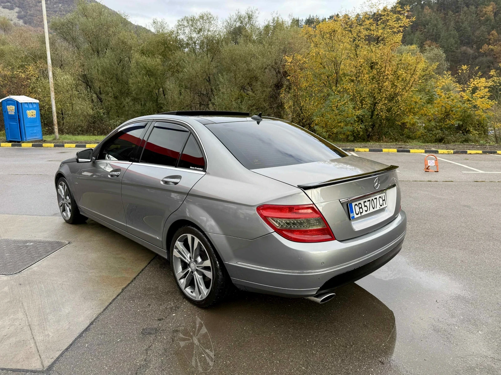 Mercedes-Benz C 320 Напълно обслужена!!! - изображение 5