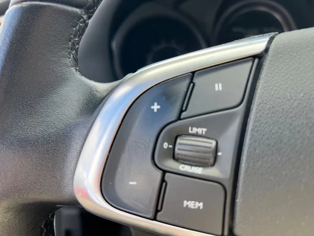 Citroen C4 1.6HDI Selection 99кс Full Service - изображение 6