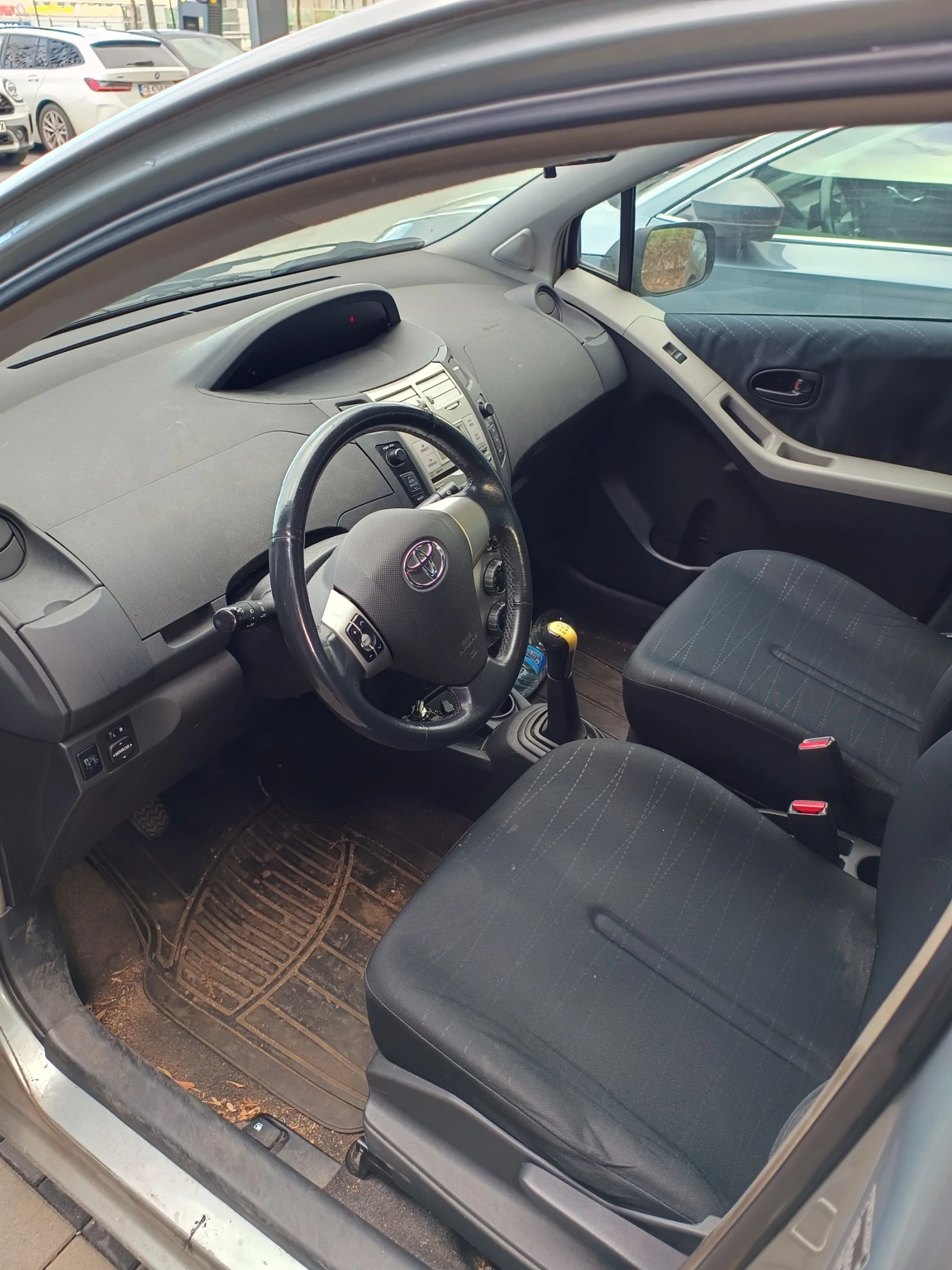 Toyota Yaris  - изображение 7