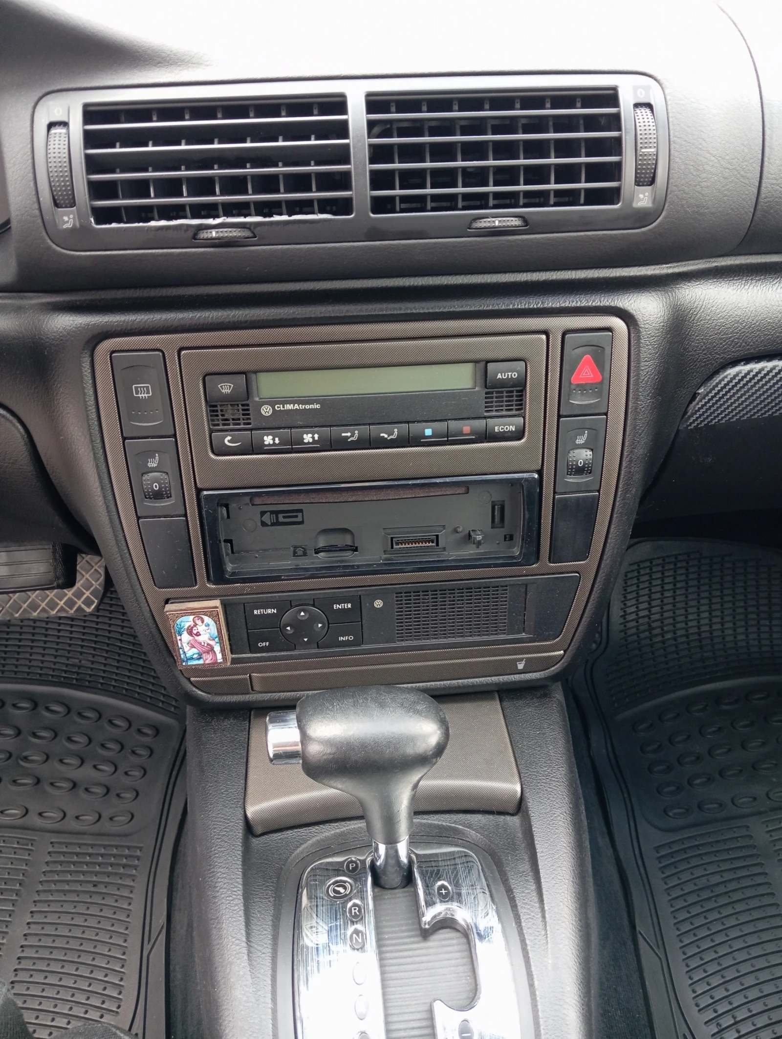 VW Passat 2.8 30V Syncro V6 - изображение 8