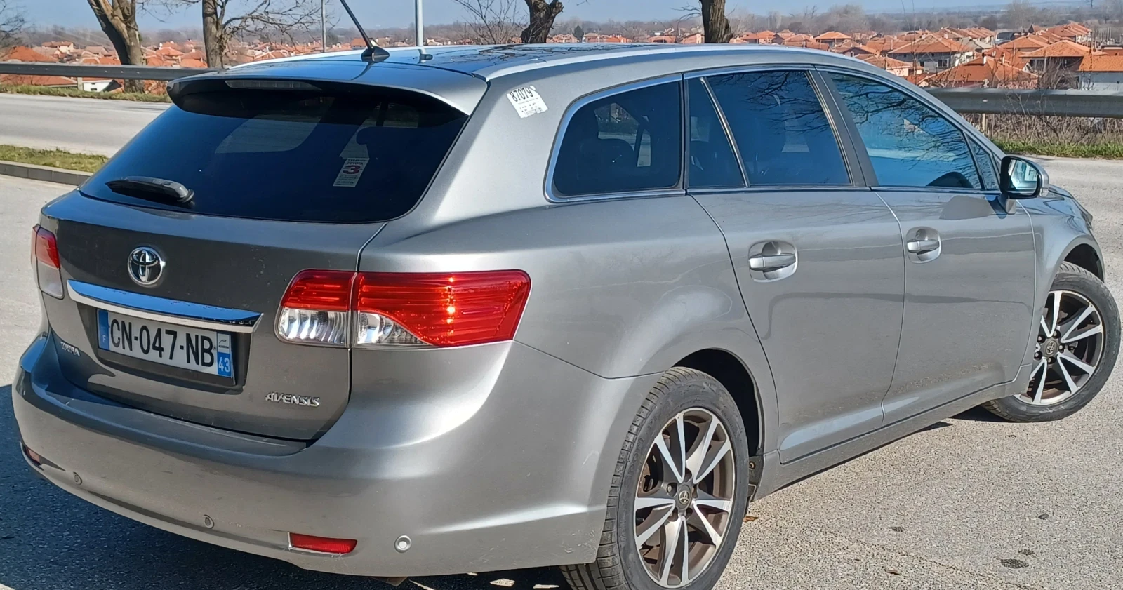 Toyota Avensis 2.0 D-4DEXECUTIVE - изображение 3