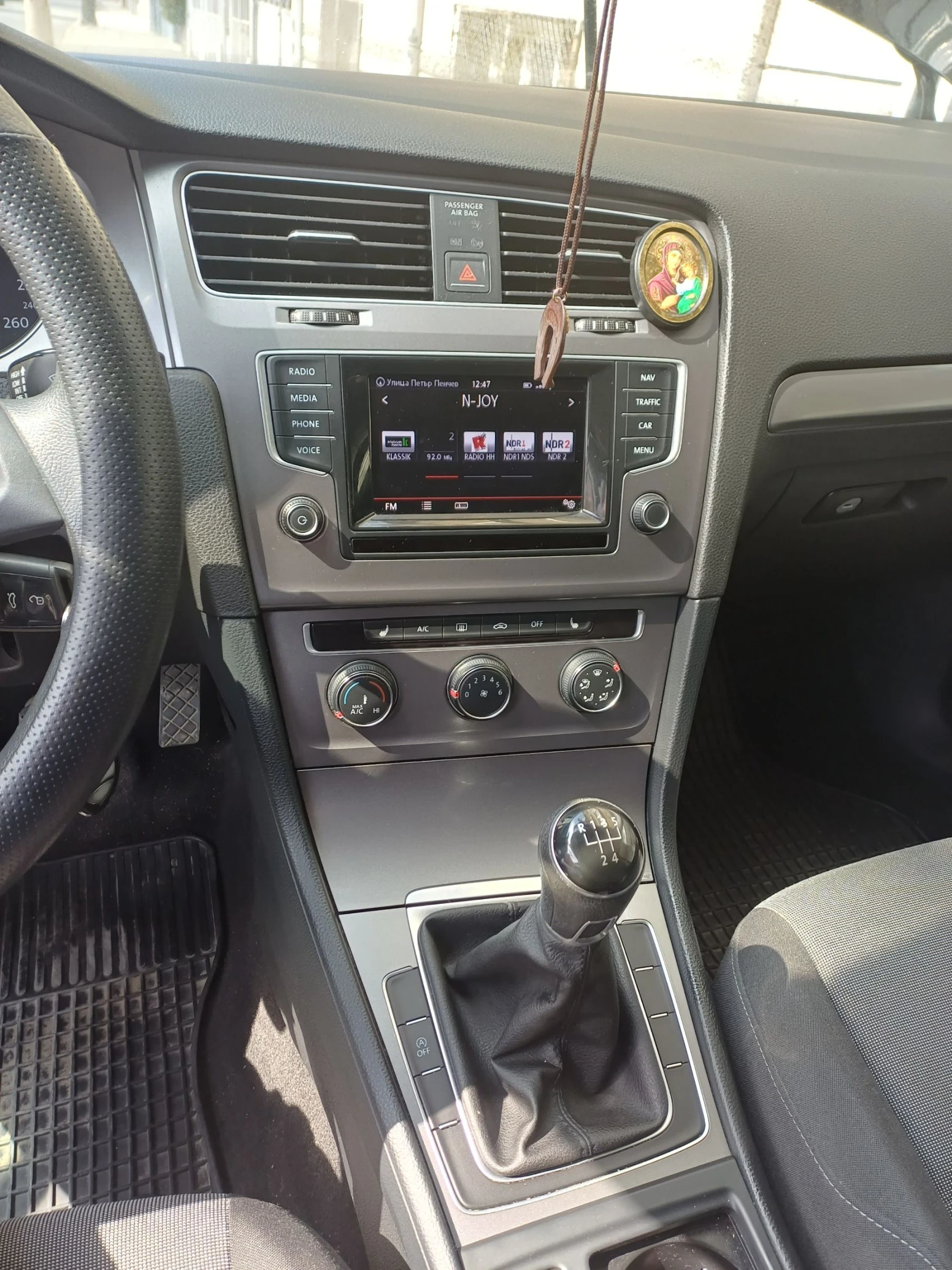 VW Golf 1.6 dizel 110 k.s, снимка 7 - Автомобили и джипове - 53846003