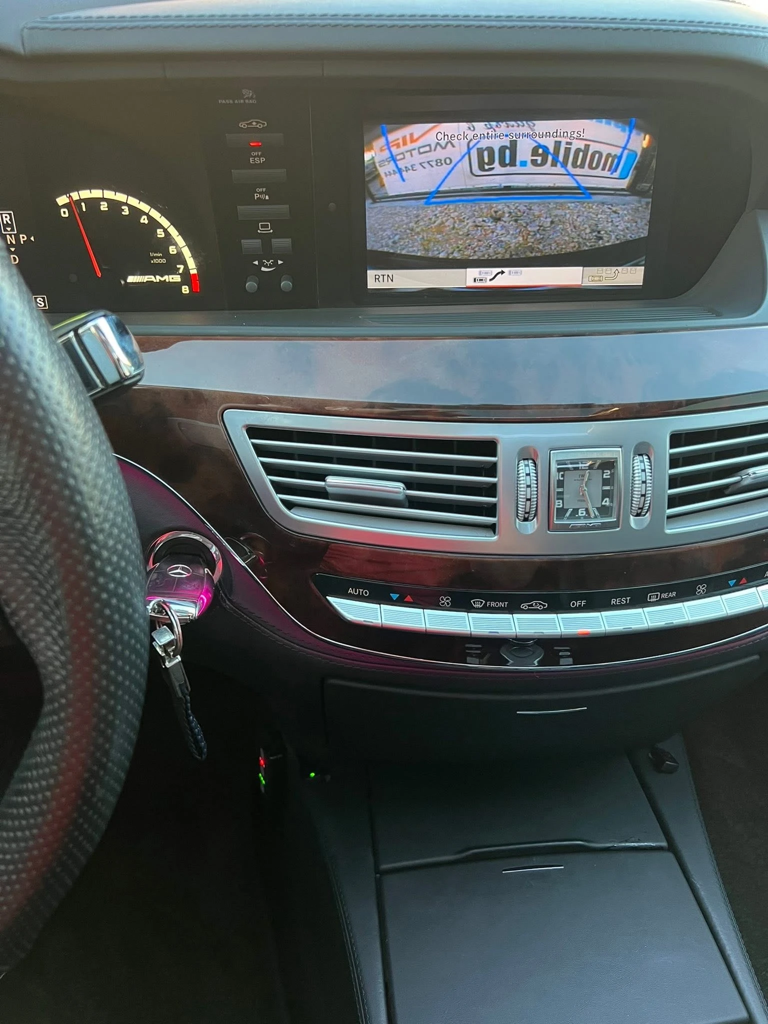 Mercedes-Benz S 63 AMG FACE/PANORAMA/LONG/VAKUM/3xTW/AMBIENTI/FULL/MAX, снимка 17 - Автомобили и джипове - 54074749