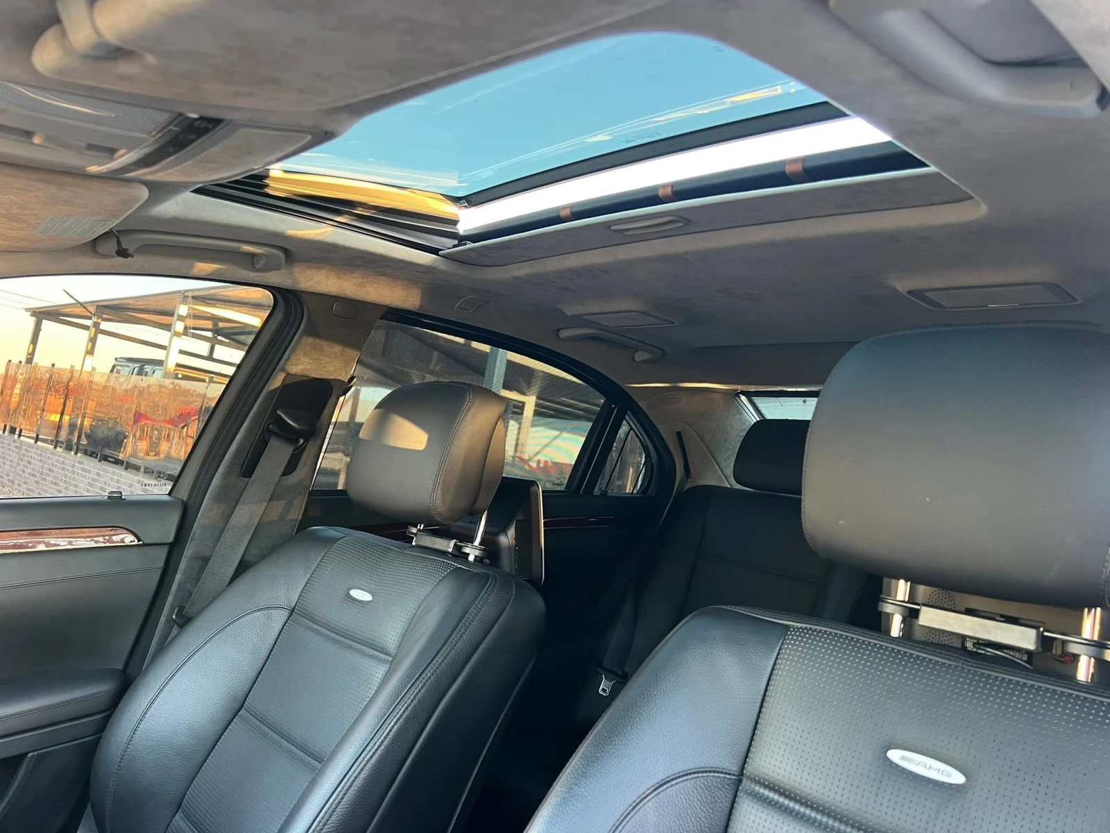 Mercedes-Benz S 63 AMG FACE/PANORAMA/LONG/VAKUM/3xTW/AMBIENTI/FULL/MAX, снимка 12 - Автомобили и джипове - 54074749