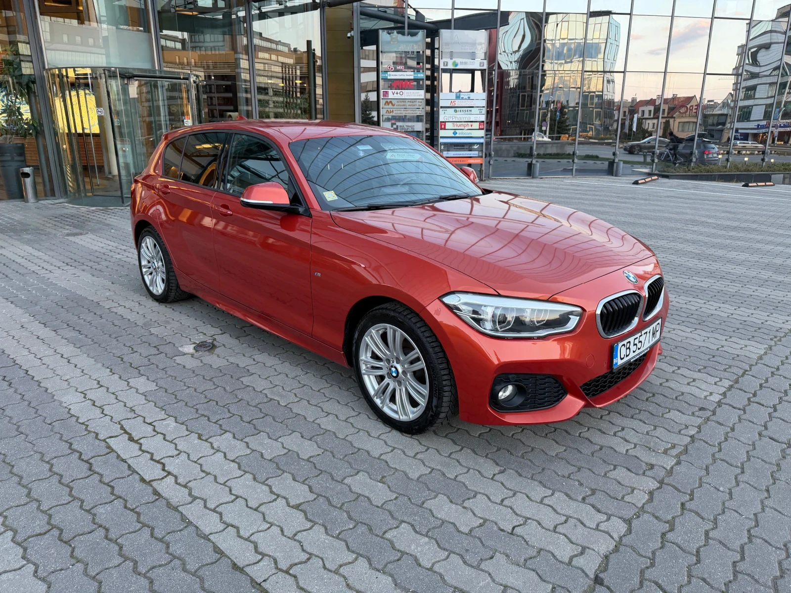 BMW 120 D xDRIVE M-Pack 190к.с. 129х.км, снимка 3 - Автомобили и джипове - 54129824