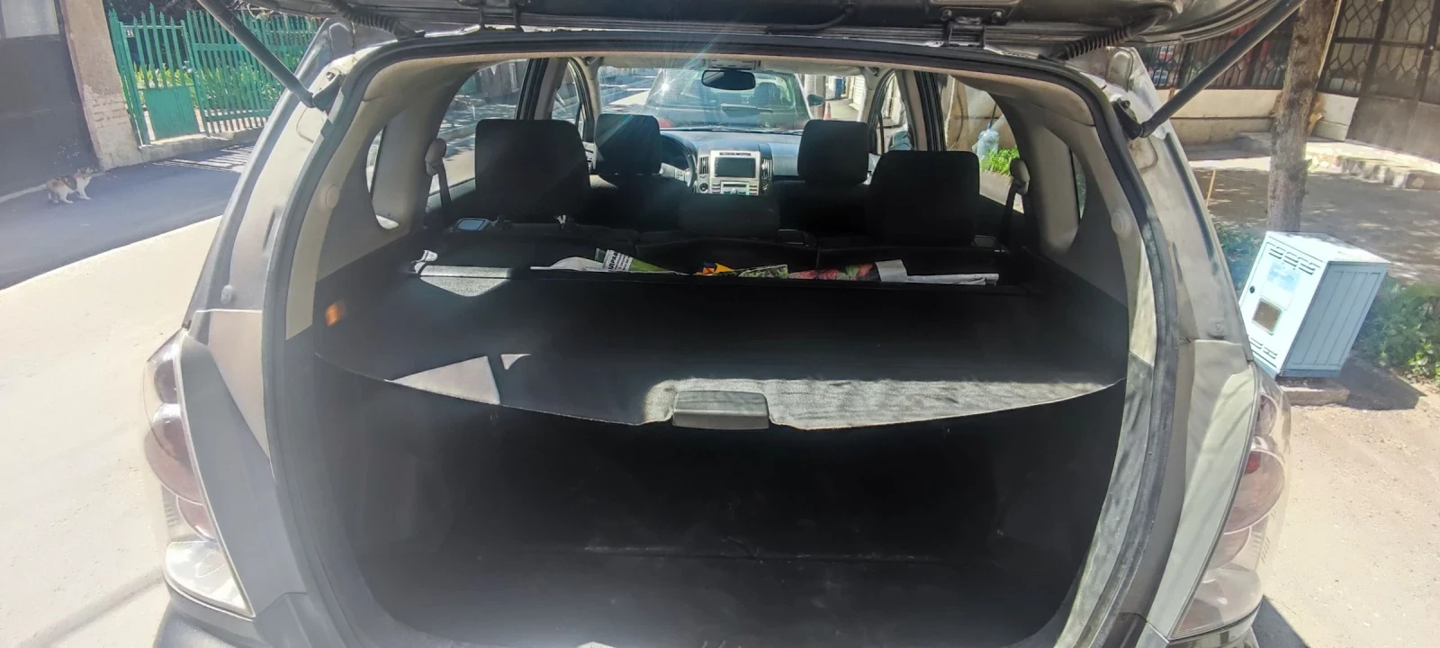 Toyota Corolla verso D4d, снимка 13 - Автомобили и джипове - 54237176