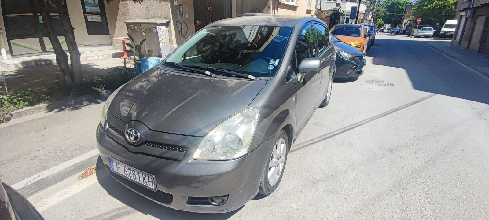 Toyota Corolla verso D4d, снимка 9 - Автомобили и джипове - 54237176