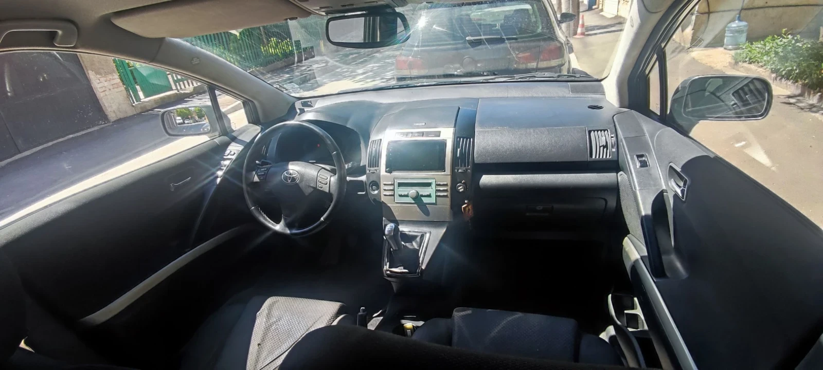 Toyota Corolla verso D4d, снимка 17 - Автомобили и джипове - 54237176