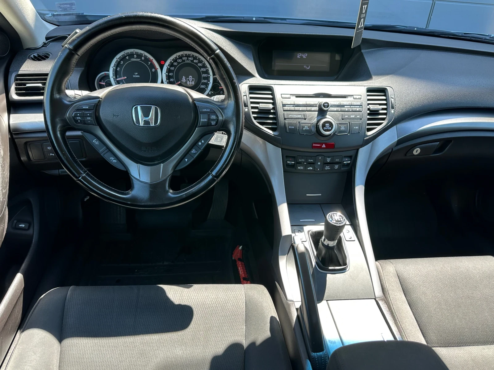 Honda Accord 2.0i-Vtec Facelift, снимка 5 - Автомобили и джипове - 54447879