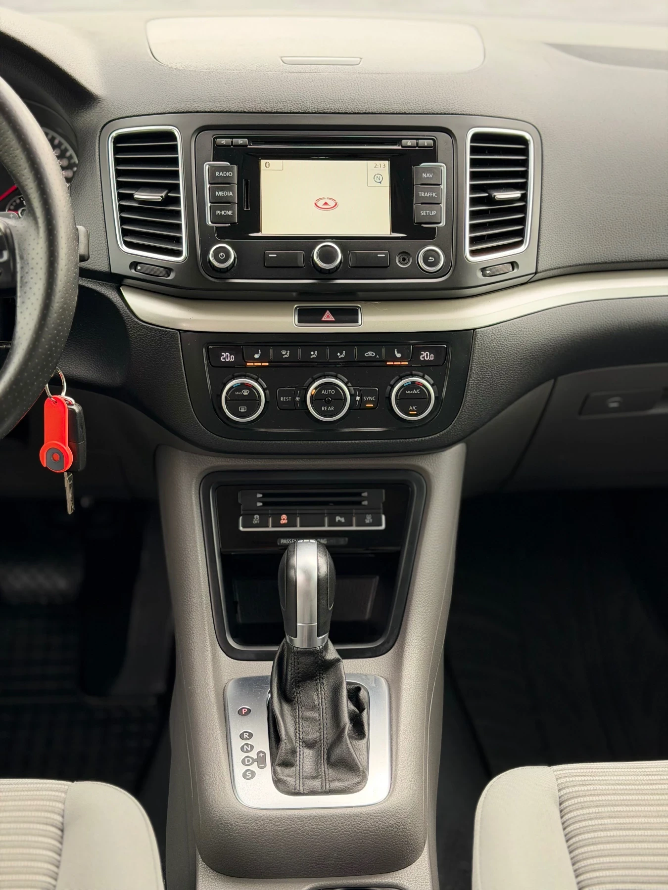 Seat Alhambra 2.0TDi~170hp~АВТОМАТ~НАВИГАЦИЯ, снимка 11 - Автомобили и джипове - 54459366
