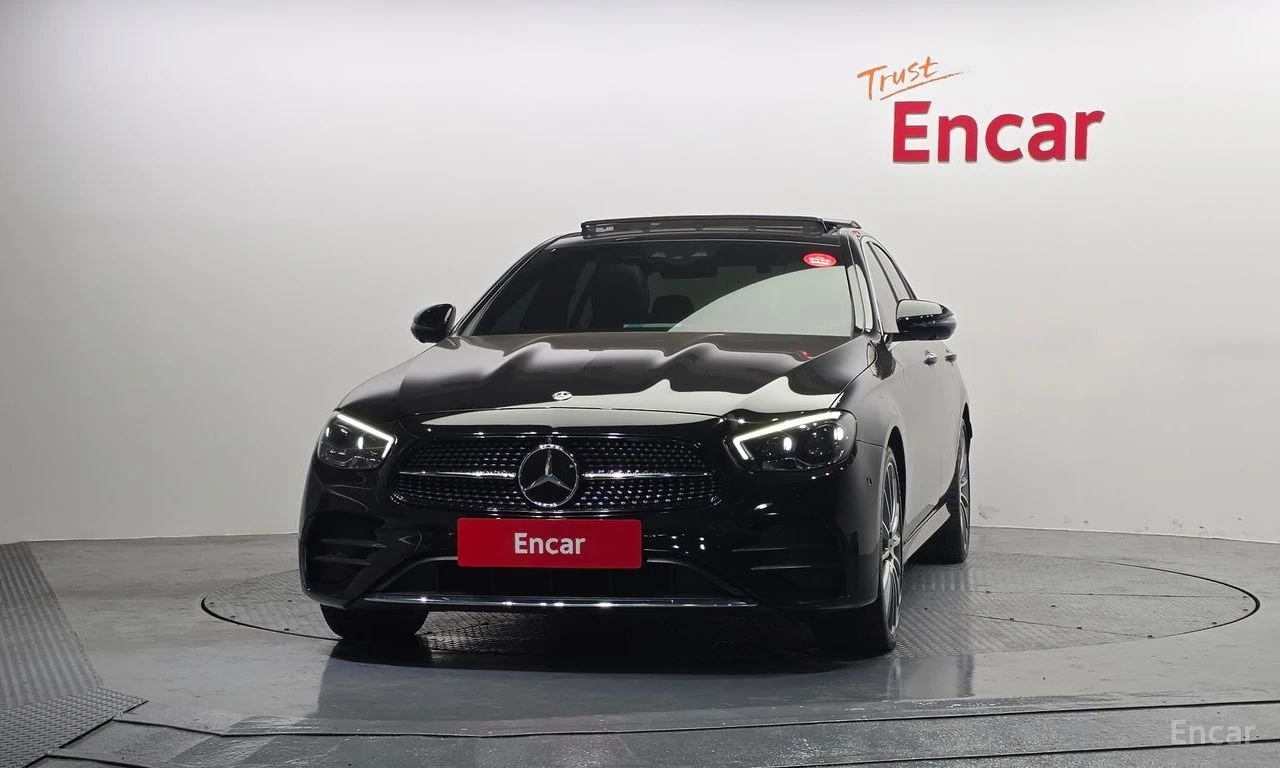 Mercedes-Benz E 350 4MATIC* 360CAMERA* DISTRONIC* BURMESTER* PANOROOF*, снимка 2 - Автомобили и джипове - 54624124