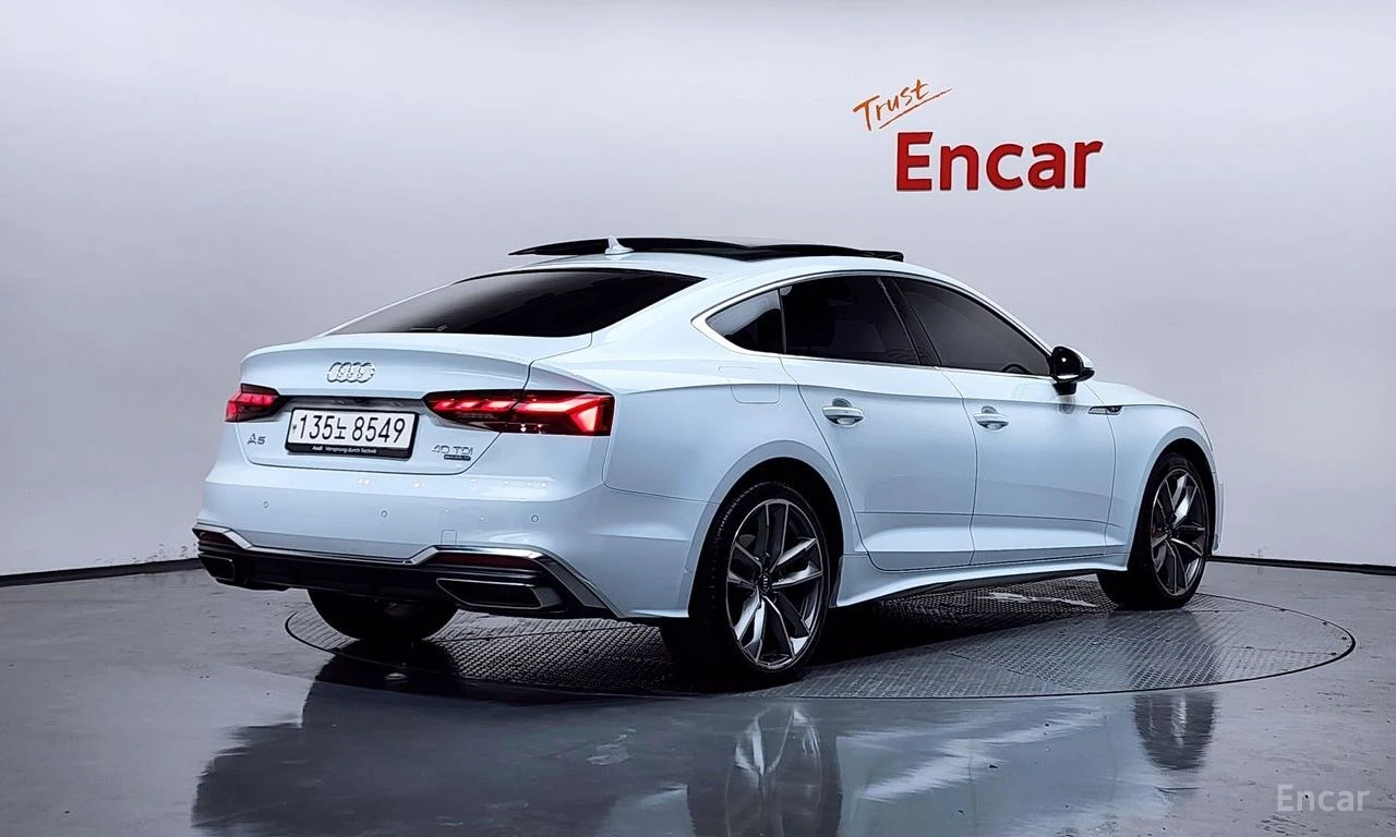 Audi A5 40TDI* PREMIUM* SPORTBACK* DISTRONIC* REAR-CAMERA*, снимка 3 - Автомобили и джипове - 54752639