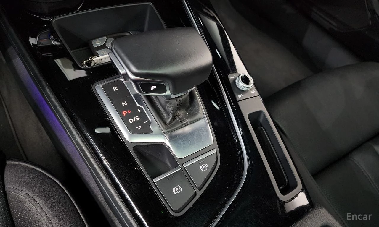 Audi A5 40TDI* PREMIUM* SPORTBACK* DISTRONIC* REAR-CAMERA*, снимка 12 - Автомобили и джипове - 54752639