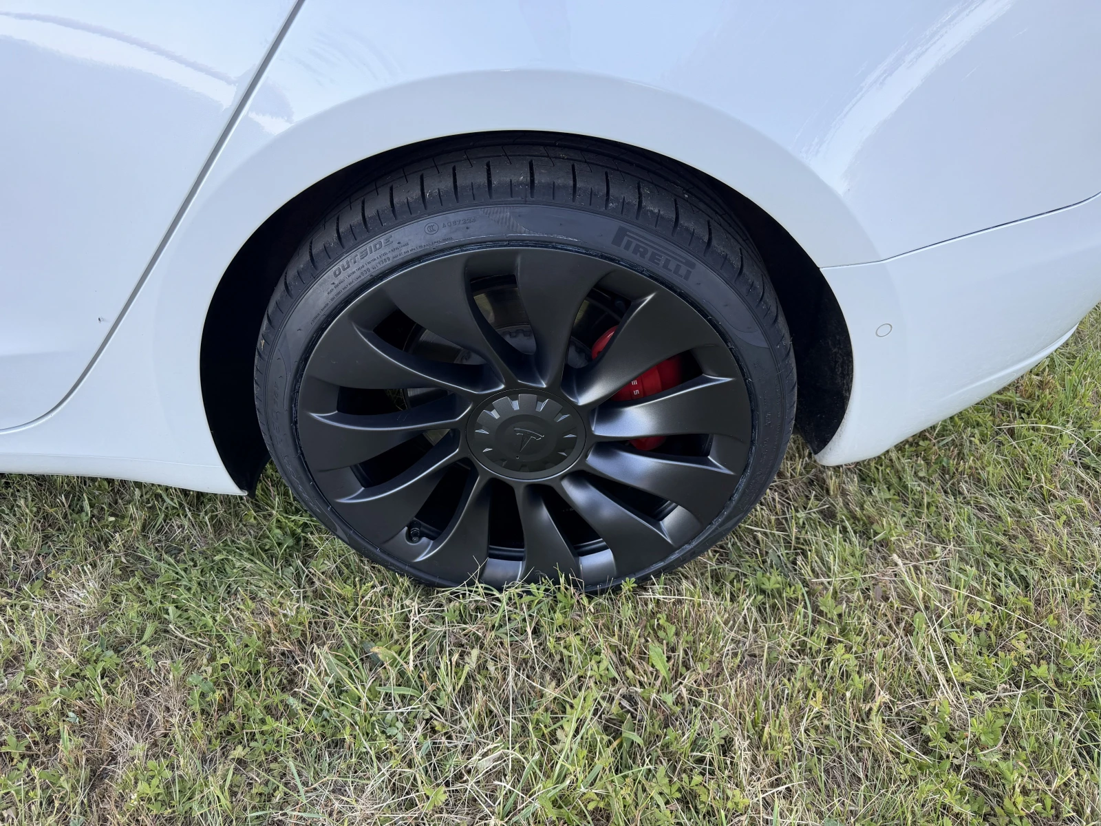 Tesla Model Y Performance | Mobile.bg � ����������� 9