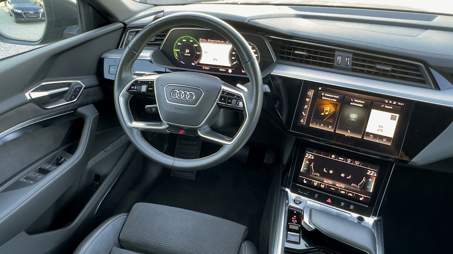 Audi E-Tron 55 SPORTBACK S-LINE PLUS Distronic Head-up Keyless, снимка 9 - Автомобили и джипове - 55243270