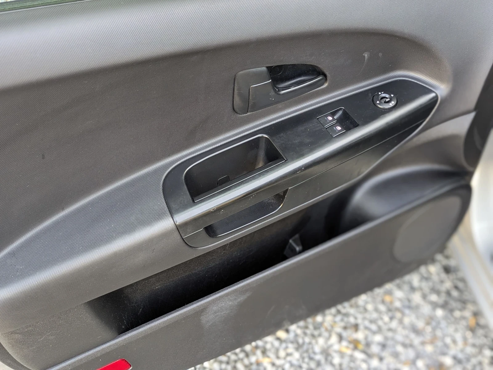 Kia Ceed 1.4i k.c., снимка 9 - Автомобили и джипове - 55296168