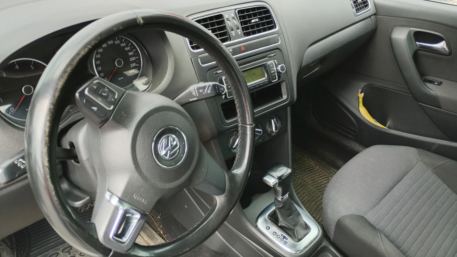 VW Polo, снимка 6 - Автомобили и джипове - 55653959