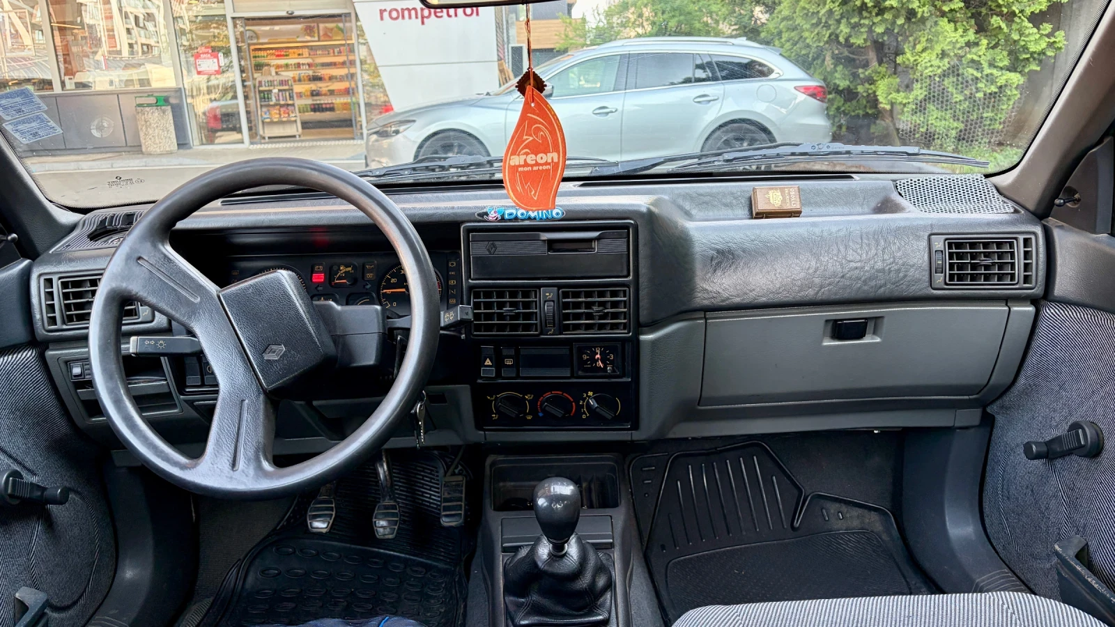 Renault 19 Chamade, снимка 7 - Автомобили и джипове - 55656852