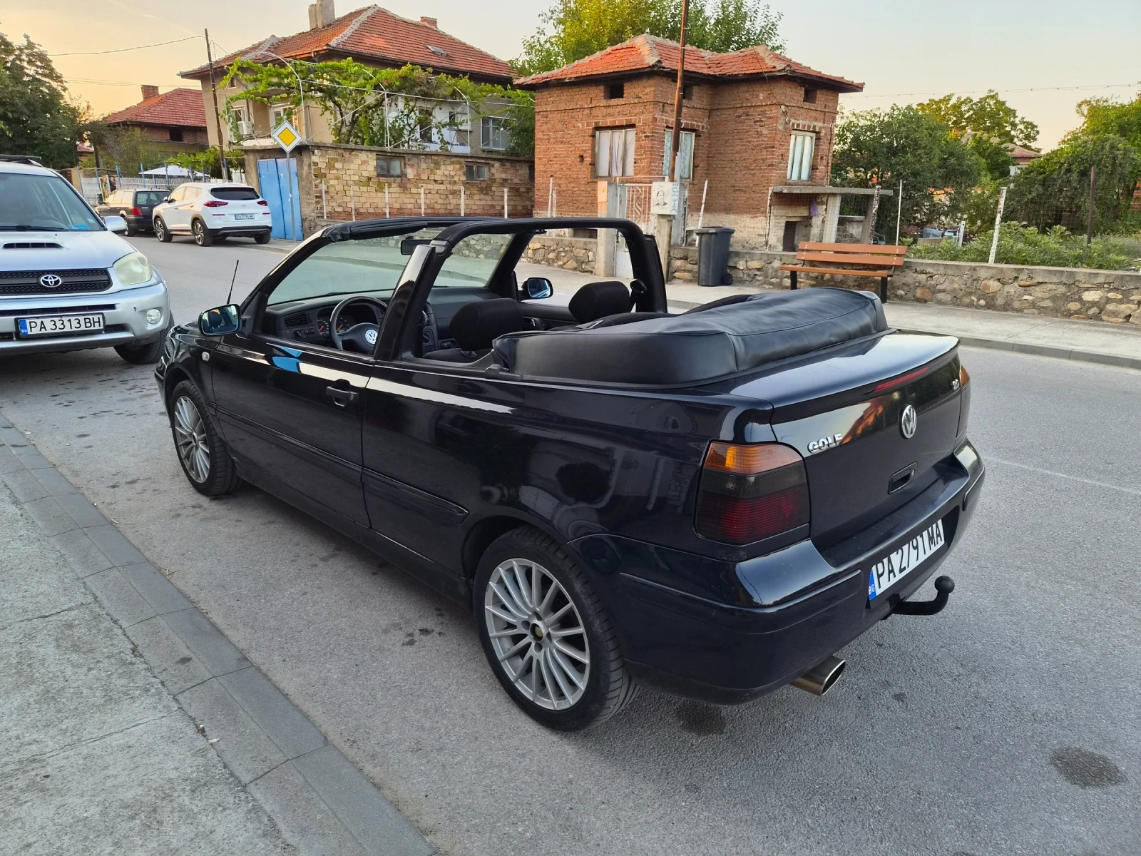 VW Golf Cabriolet, снимка 4 - Автомобили и джипове - 56010727