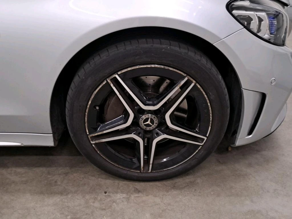 Mercedes-Benz C 300 Hybrid AMG LED-Multibeam, снимка 4 - Автомобили и джипове - 56071457