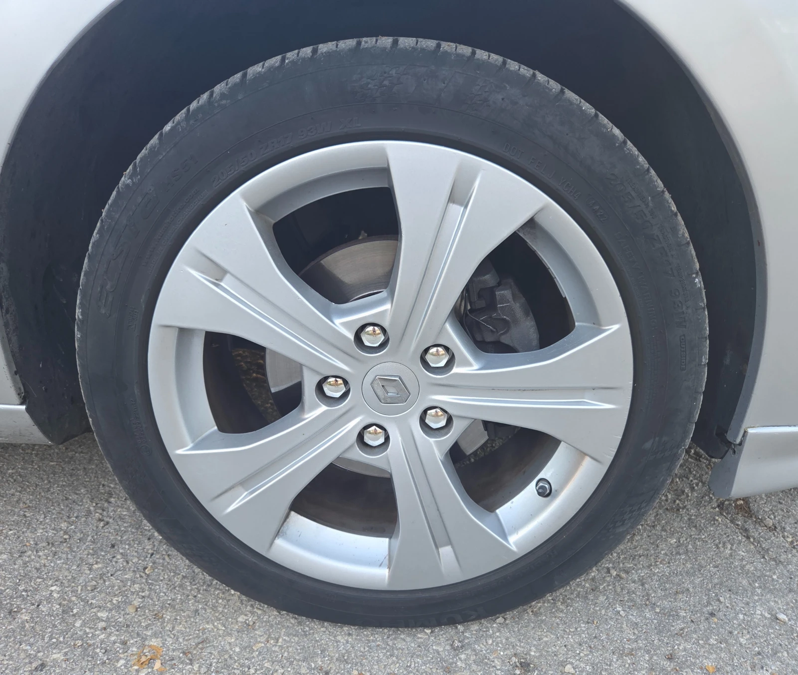 Renault Megane, снимка 8 - Автомобили и джипове - 56192268