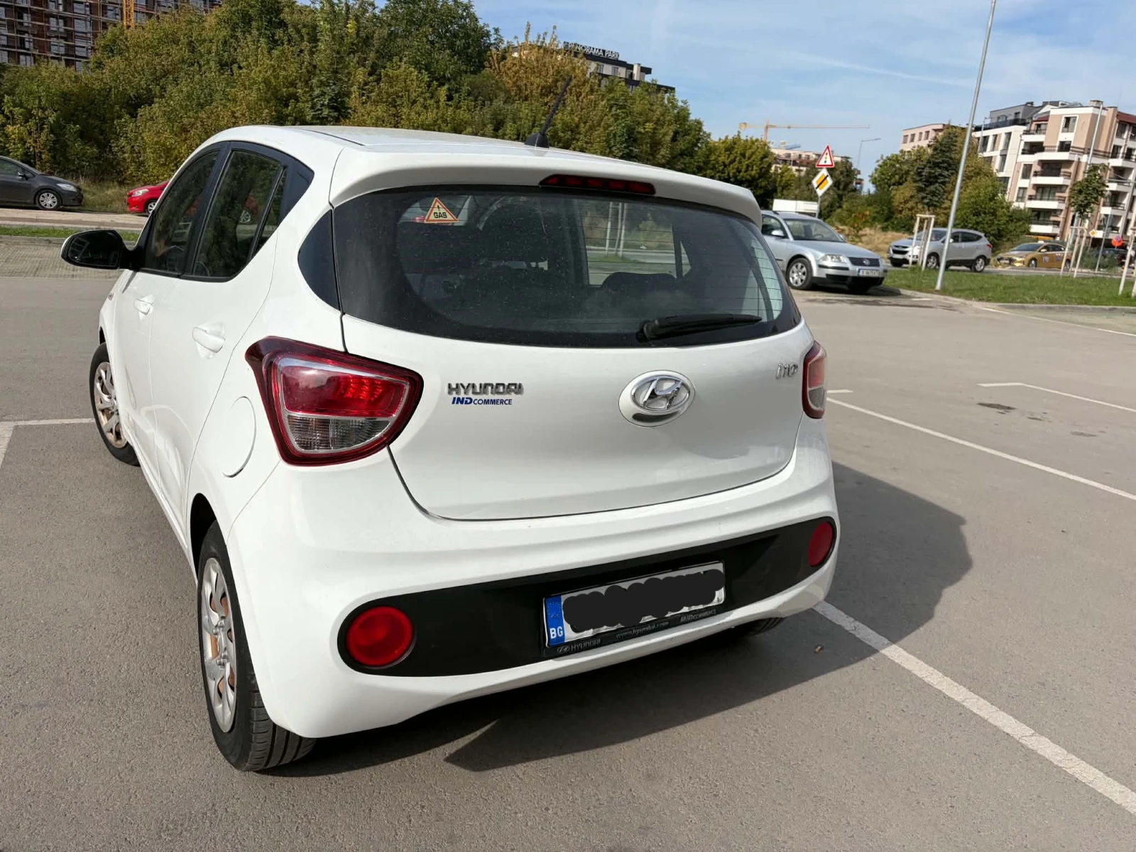 Hyundai I10, снимка 2 - Автомобили и джипове - 56327102