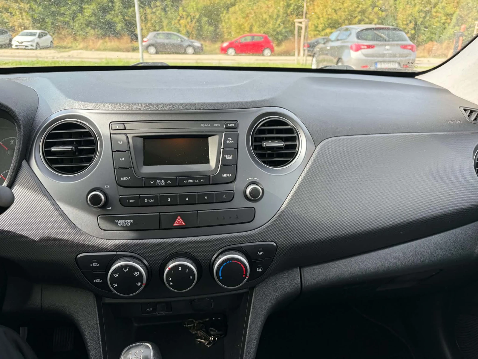 Hyundai I10, снимка 7 - Автомобили и джипове - 56327102