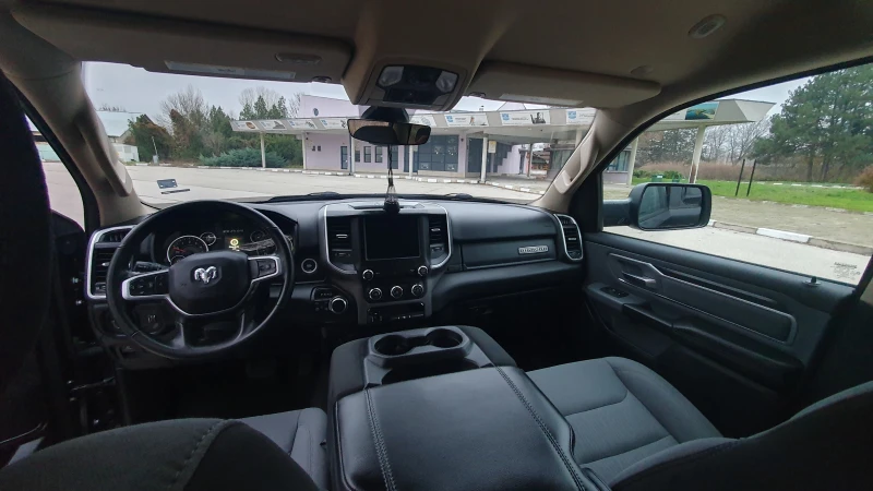 Dodge RAM 1500 5.7 HEMI V8 BIG HORN , снимка 9 - Автомобили и джипове - 52631016