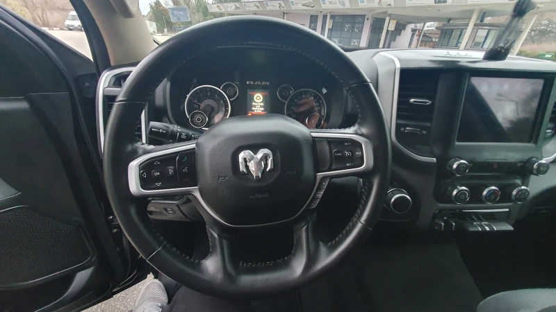 Dodge RAM 1500 5.7 HEMI V8 BIG HORN , снимка 7 - Автомобили и джипове - 52631016