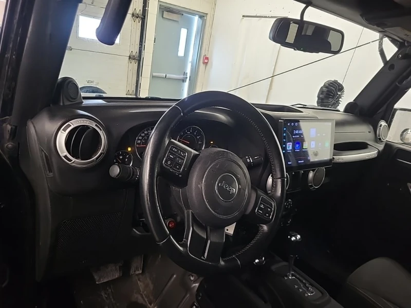 Jeep Wrangler * SAHARA * CARFAX * БЕЗ ПЪРВОНАЧАЛНА ВНОСКА, снимка 10 - Автомобили и джипове - 53379253