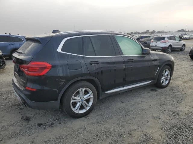 BMW X3 ДИГИТАЛНО* ТАБЛО* ПОДГРЕВ* КАМЕРА* КЕЙЛЕС* , снимка 3 - Автомобили и джипове - 49286784