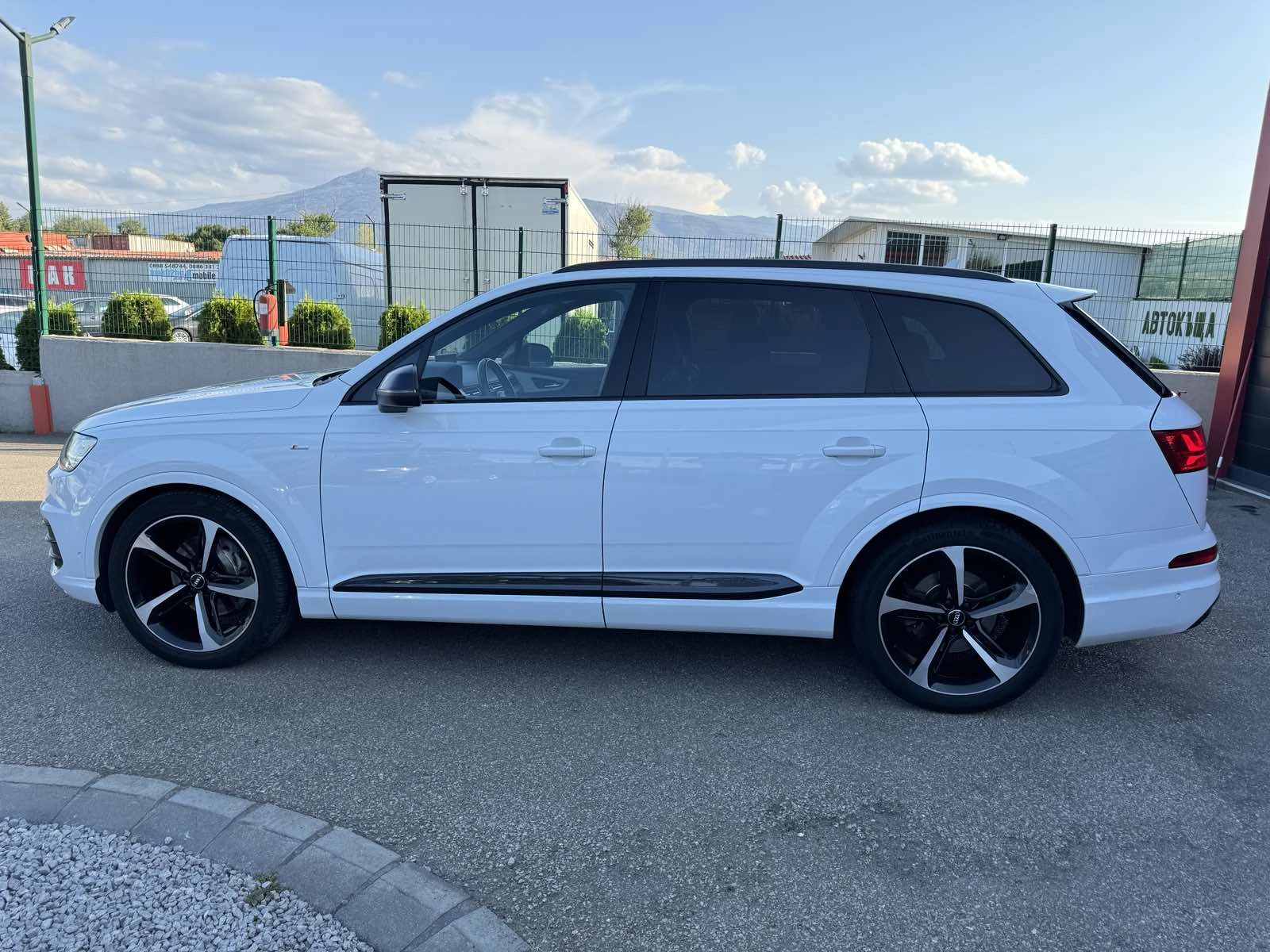 Audi Q7 SLine 3.0tdi Matrix - изображение 4