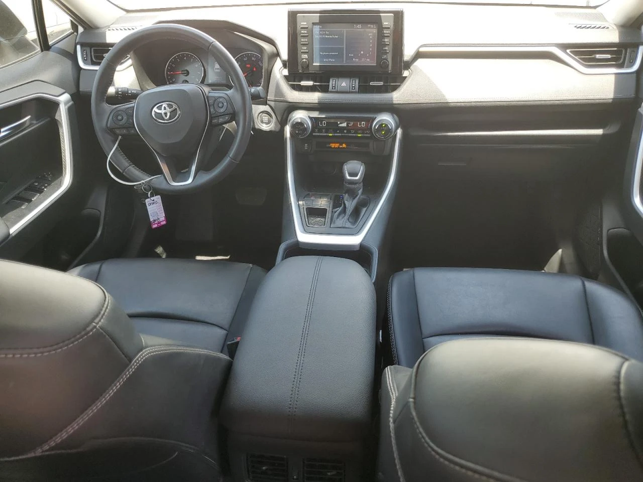 Toyota Rav4 2.5i XLE Premium - Цена с всички такси до България - изображение 8