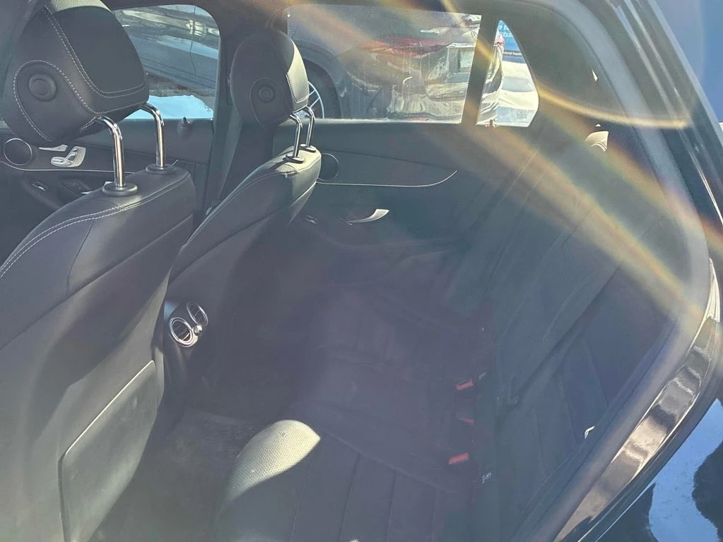 Mercedes-Benz GLC 300 2022 * CARFAX *  ПОДГРЕВИ* ШИБИДАХ - изображение 10