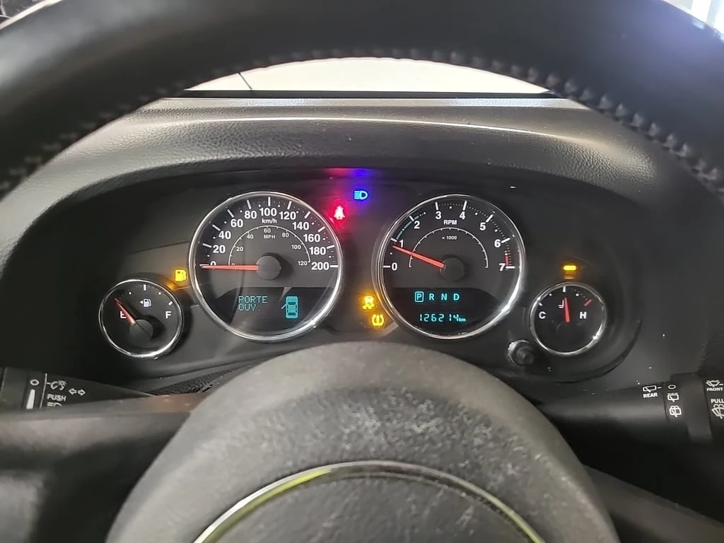 Jeep Wrangler * SAHARA * CARFAX * ��� ������������ ������ | Mobile.bg � ����������� 11