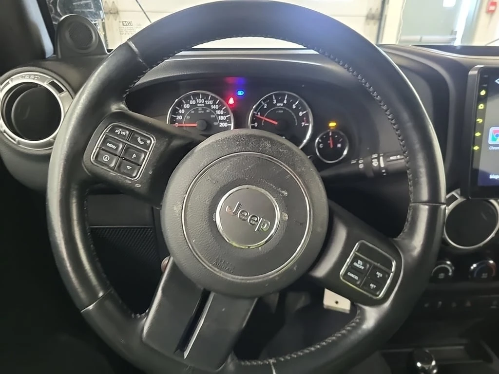 Jeep Wrangler * SAHARA * CARFAX * ��� ������������ ������ | Mobile.bg � ����������� 12