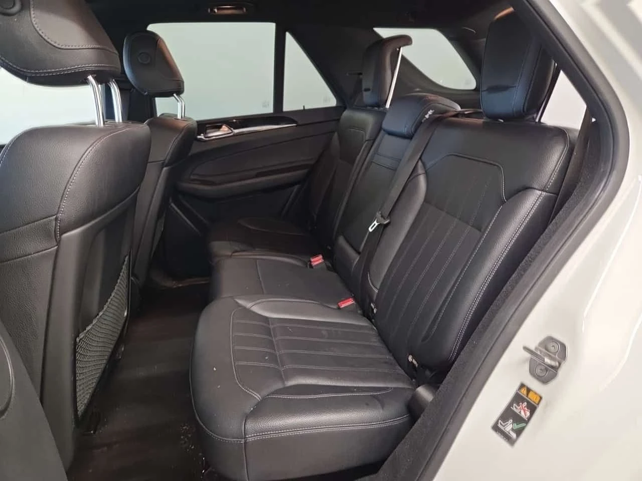 Mercedes-Benz GLE 400 4MATIC * 360 КАМЕРА* ПАНОРАМА* ПОДГРЕВ* , снимка 12 - Автомобили и джипове - 54001828