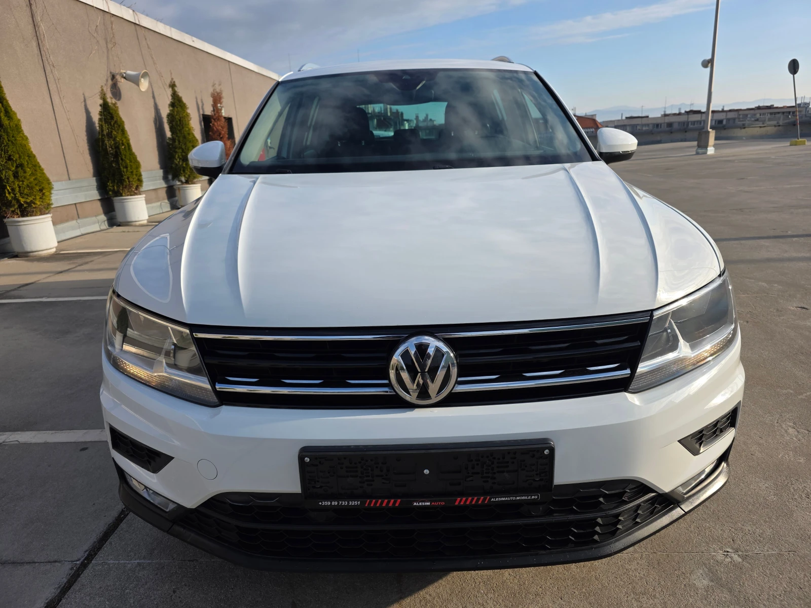 VW Tiguan  II-2.0 TDI-4Motion-Automatic-150hp, снимка 2 - Автомобили и джипове - 54385833