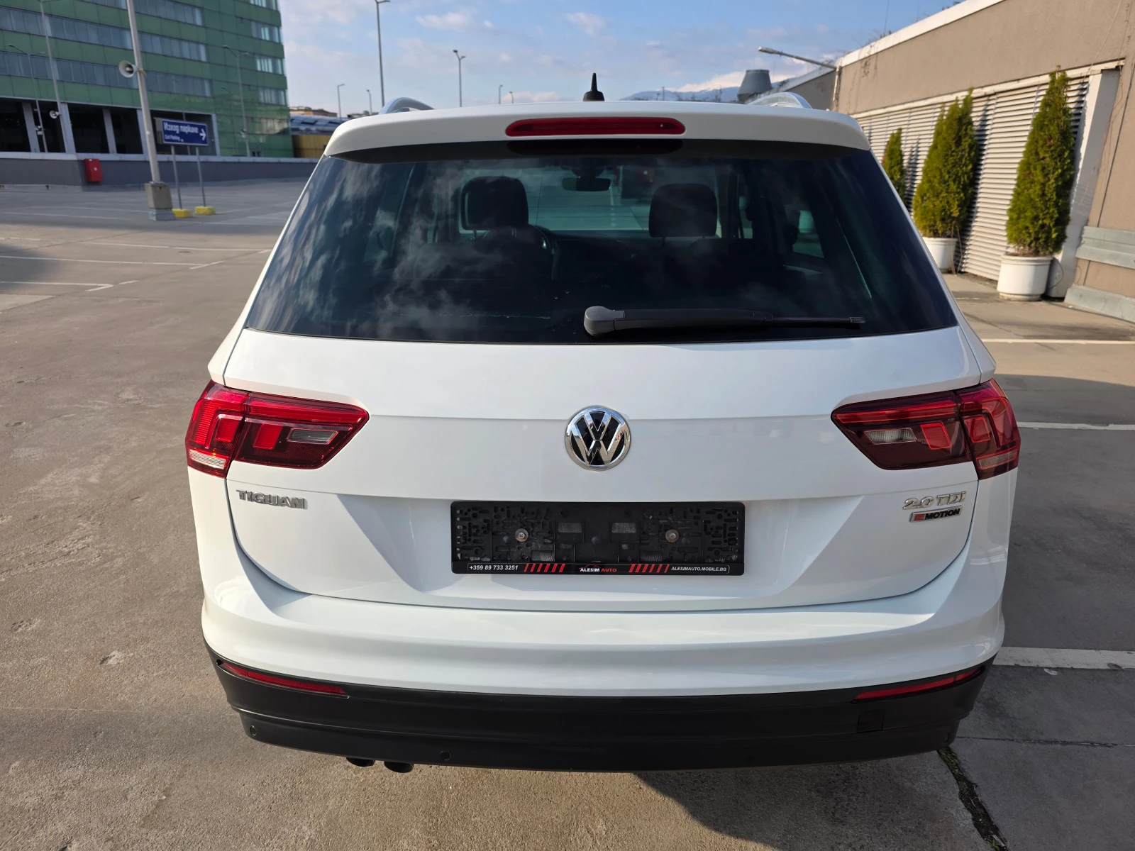 VW Tiguan  II-2.0 TDI-4Motion-Automatic-150hp, снимка 6 - Автомобили и джипове - 54385833