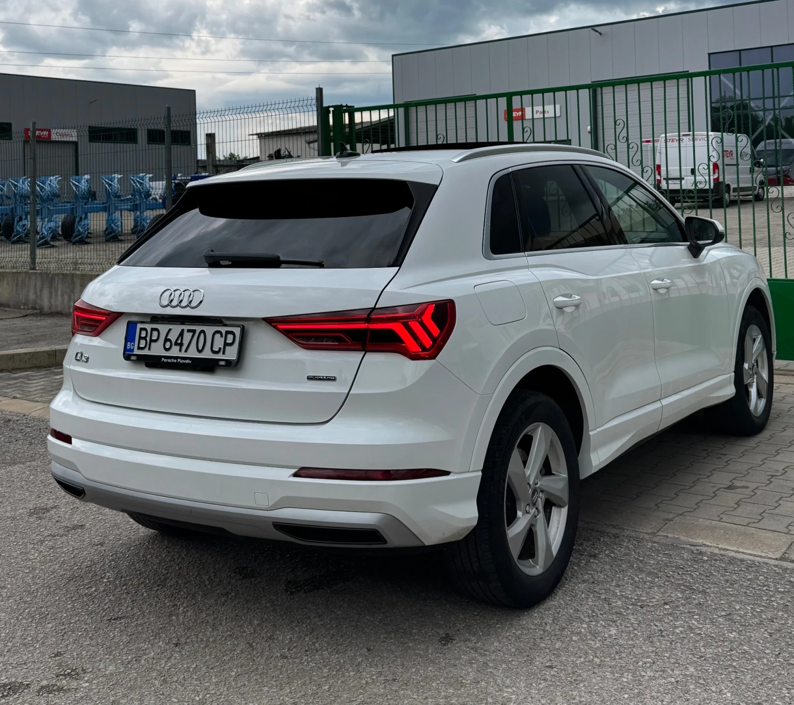 Audi Q3, снимка 8 - Автомобили и джипове - 54646182