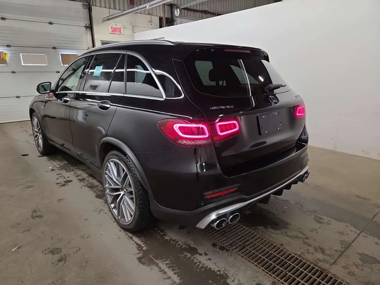 Mercedes-Benz GLC 43 AMG ДИСТРОНИК * 360 * PANO * ПОДГРЕВИ * CARFAX, снимка 4 - Автомобили и джипове - 54743848