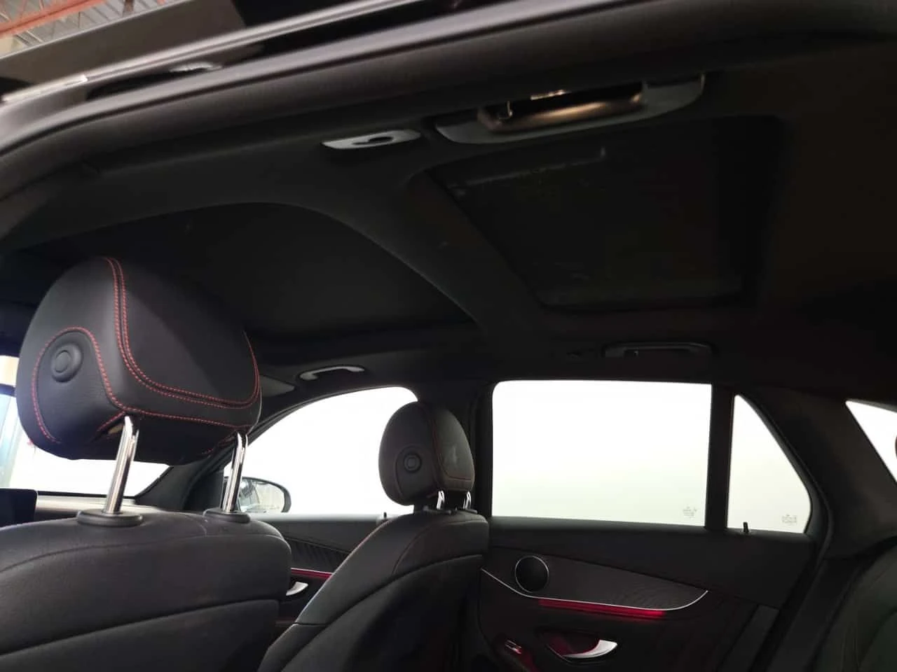 Mercedes-Benz GLC 43 AMG ДИСТРОНИК * 360 * PANO * ПОДГРЕВИ * CARFAX, снимка 13 - Автомобили и джипове - 54743848